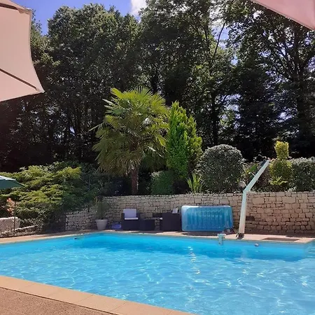 Du Bois De Bontemps Bed & Breakfast