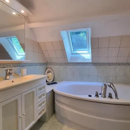 Du Bois De Bontemps Bed & Breakfast